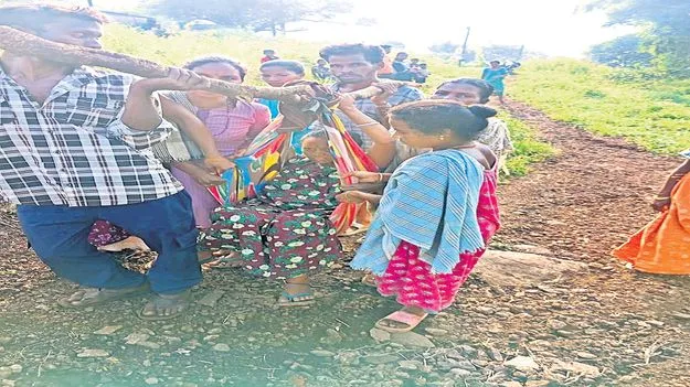 తప్పని డోలీ మోత