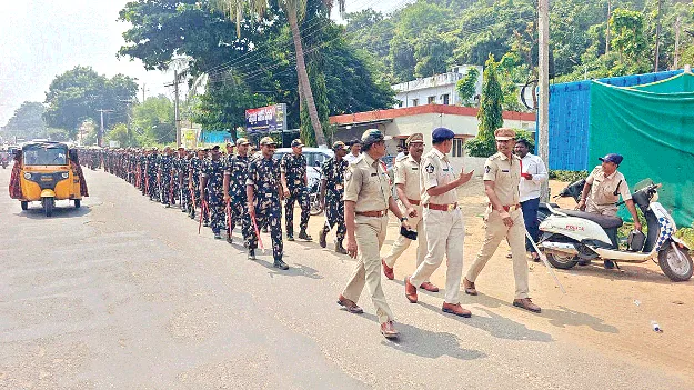  నెల్లిమర్లలో పోలీసుల కవాతు