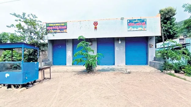 ఆర్‌అండ్‌బీ స్థలాలు కబ్జా