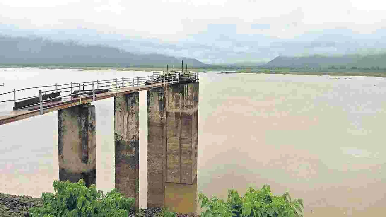 రైవాడ రిజర్వాయర్‌కు వరద