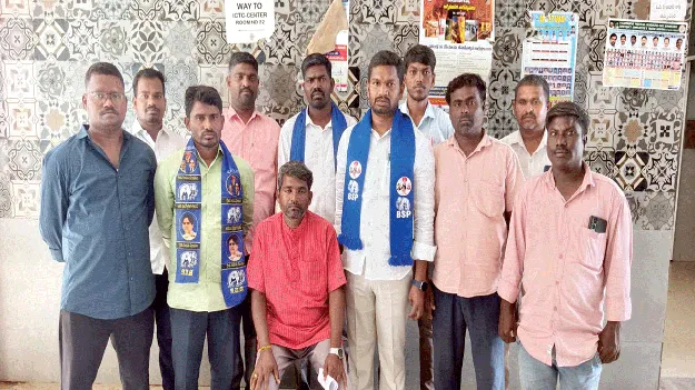 తిమ్మాజిపేట ఎస్‌ఐపై చర్యలు తీసుకోవాలి