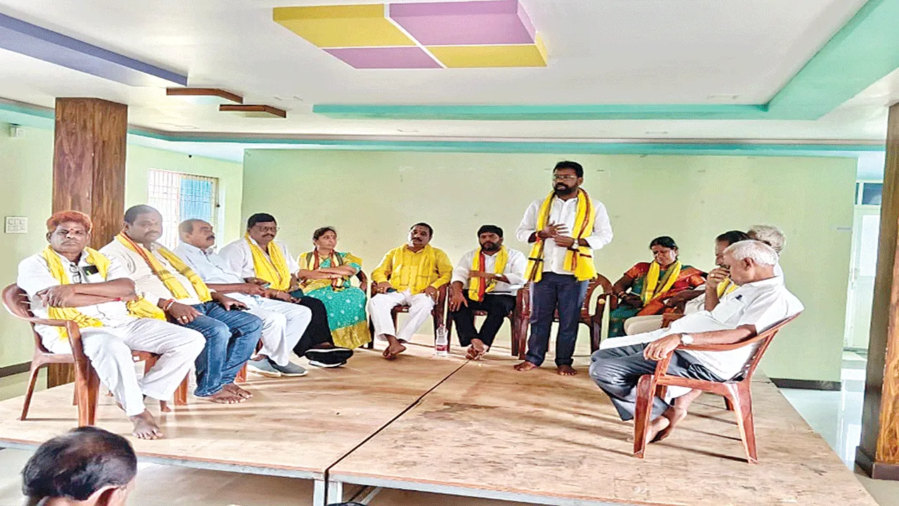 స్థానిక ఎన్నికల్లో గెలుపే లక్ష్యం