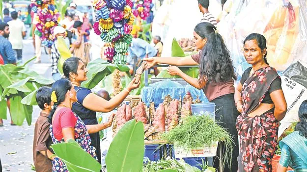 మట్టి గణపతిని పూజిద్దాం! పర్యావరణాన్ని కాపాడుకుందాం