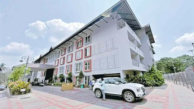 కొండపై కర్ణాటక సత్రాల వివాదం