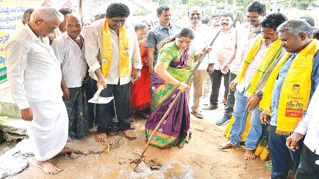 ఏజెన్సీలో రహదారులకు ప్రాధాన్యం