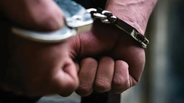 విశాఖ నేవీ రహస్యాలపై పాక్‌ గురి
