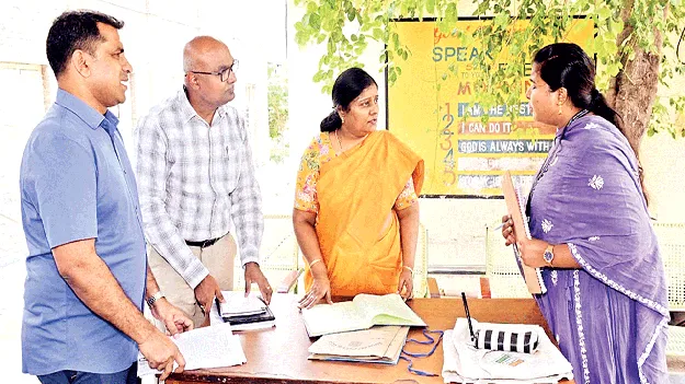 ఓటర్లు సహకరించాలి