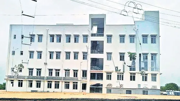 ఈఎస్‌ఐ ఆస్పత్రి రెండు నెలల్లో రెడీ 