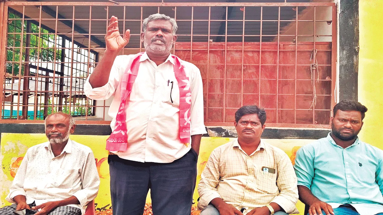 విజయ డెయిరీని ప్రారంభించాలి