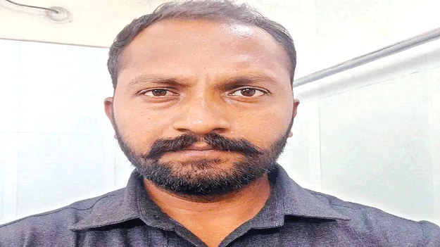 అనుమానాస్పదంగా డాక్‌యార్డ్‌ ఉద్యోగి మృతి