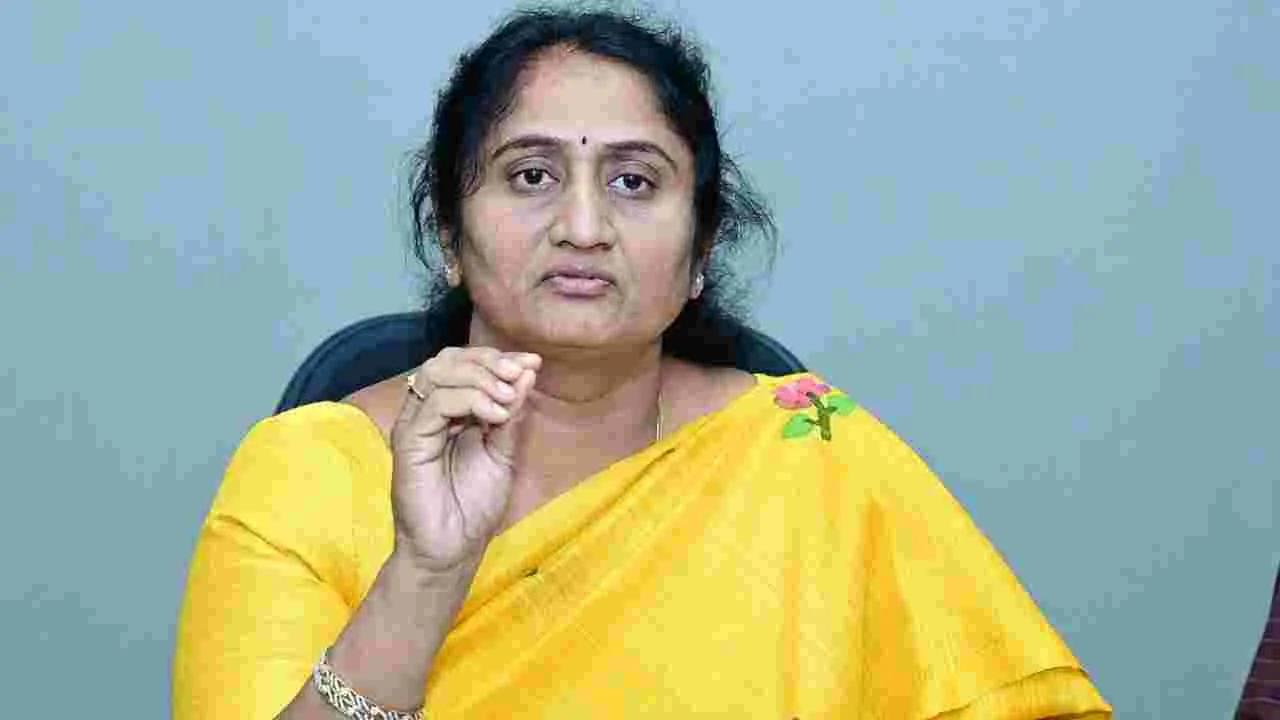 ఉపాధ్యాయులపై దుష్ప్రచారం తగదు: మంత్రి సవిత
