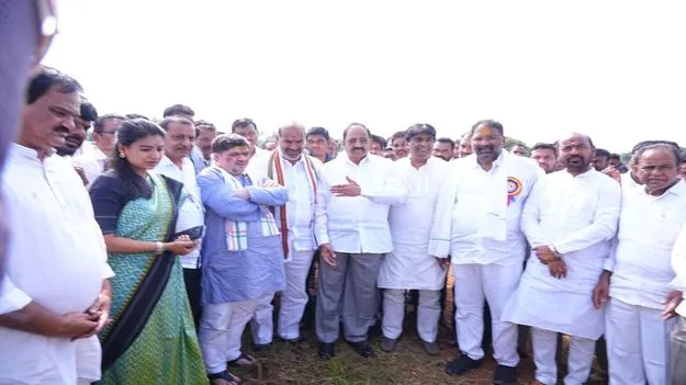 కాంగ్రెస్‌ నేతలకు సవాల్‌ 