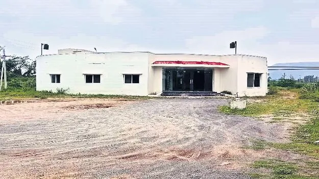పర్యాటకంపై అంతులేని నిర్లక్ష్యం