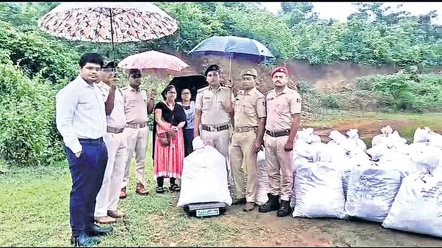 1,025 కిలోల గంజాయి స్వాధీనం