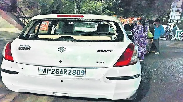 దోపిడీ కేసులో ముగ్గురి అరెస్టు