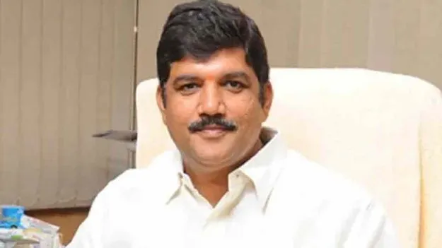 బెంగళూరులో కూర్చొని జగన్‌ కుట్ర: ధూళిపాళ్ల