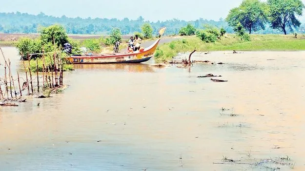 గోదావరికి వరద పోటు