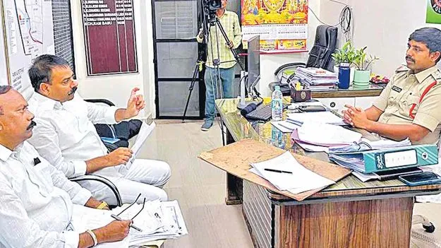  రుణ కాగితాలపై సంతకం నేనే పెట్టా..