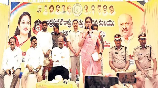 స్థానిక ఎన్నికల్లో సత్తా చాటాలి