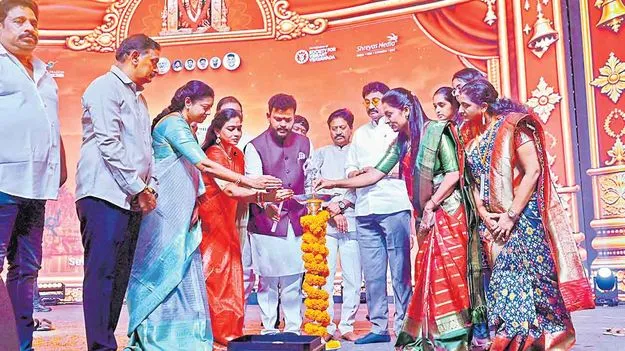 అమ్మతోనూ.. అమరావతితోనూ పెట్టుకోవద్దు