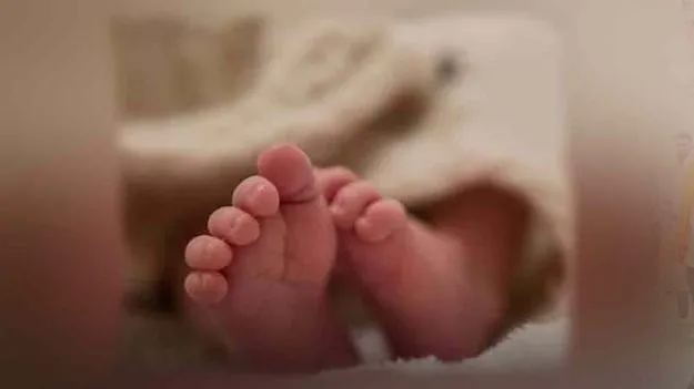 ఊయలే ఉరితాడైంది! 