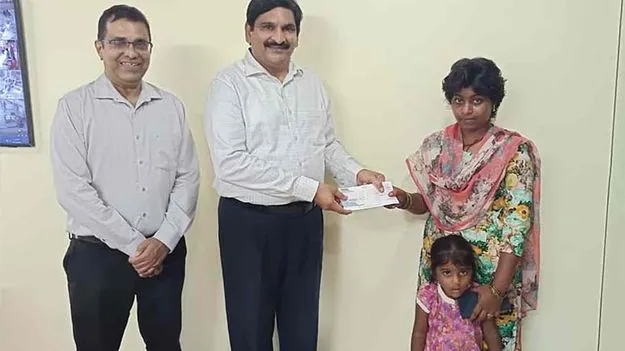 పేదింటి యువతికి పెద్ద మనసుతో అండ
