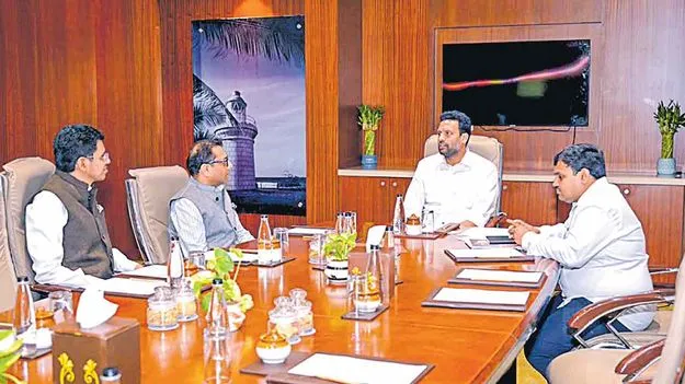 మూడు ప్రాంతాల్లో శ్రీ సిమెంట్స్‌ పెట్టుబడులు