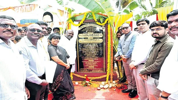 హస్త కళా హబ్‌గా ఏటికొప్పాక