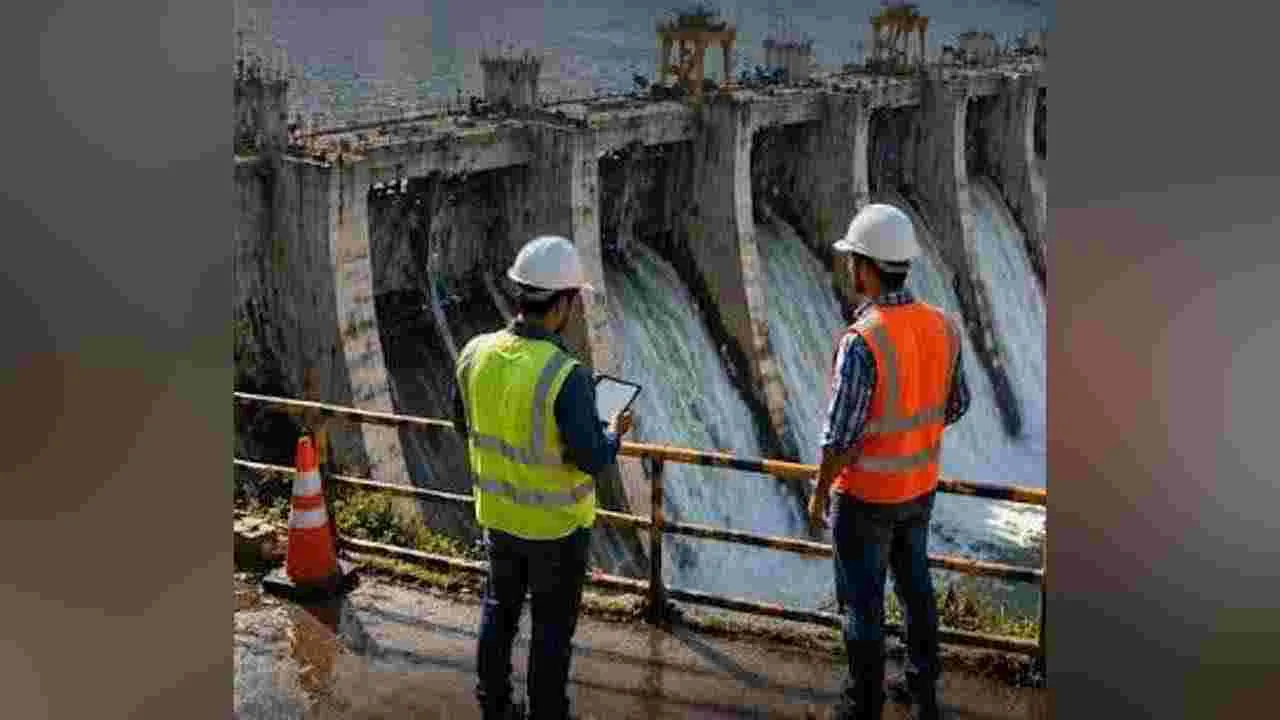 రిటైర్డ్‌ చీఫ్‌ ఇంజనీర్లకు ఘన సత్కారం