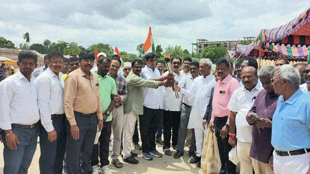 చదువుతోపాటు క్రీడలు ముఖ్యం