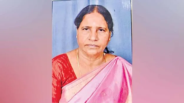 ప్రముఖ రంగస్థల నటి రజనీబాయి కన్నుమూత