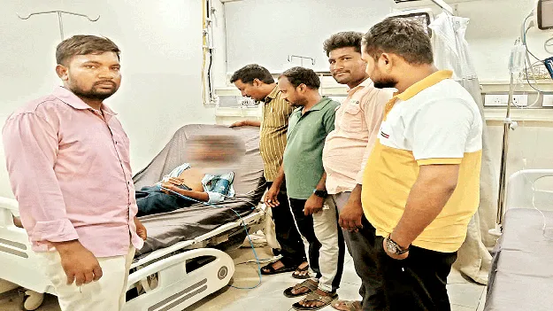 ప్రైవేట్‌ కళాశాలలో కొట్టుకున్న విద్యార్థులు