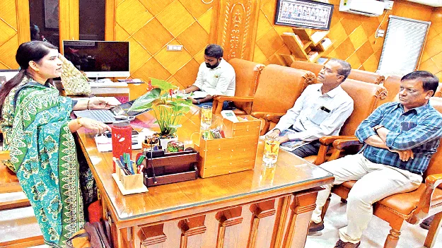  భూసేకరణను వేగవంతం చేయాలి