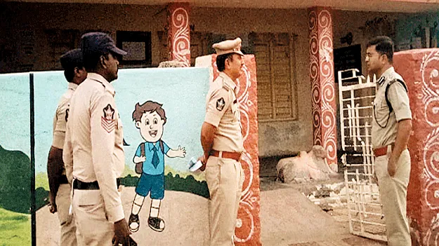 సమస్యాత్మక కేంద్రాలపై ప్రత్యేక నిఘా