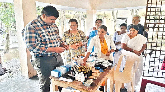  నదీ పరివాహక ప్రాంతాల్లో   వైద్య శిబిరాలు నిర్వహించండి