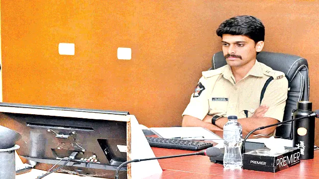  నీట్‌ పీజీకి పటిష్ఠ భద్రత: ఎస్పీ