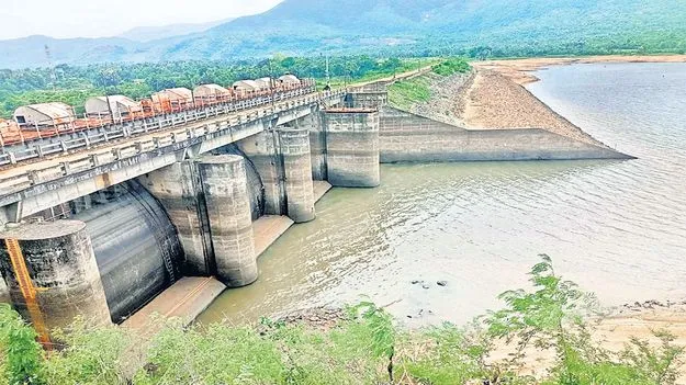 చిన్నబోయిన పెద్దేరు