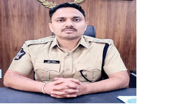 పటిష్ట బందోబస్తు 