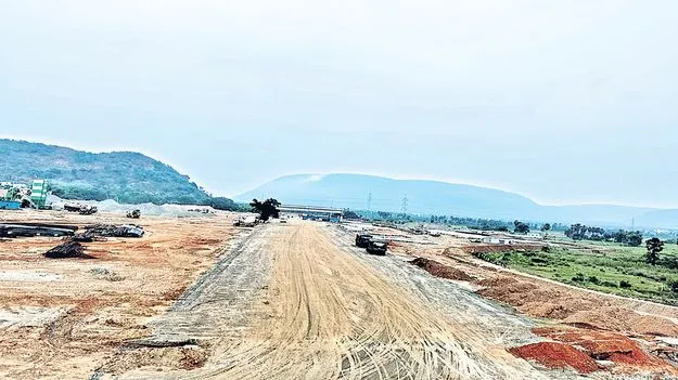 రహదారి నిర్మాణం చకచకా
