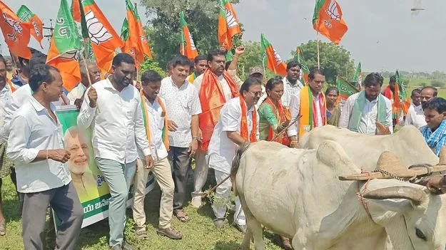 Mancherial:  బుయ్యారంలో రైతుల సంబరాలు 