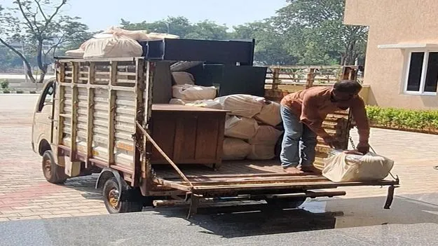 అన్ని శాఖలు అక్కడే