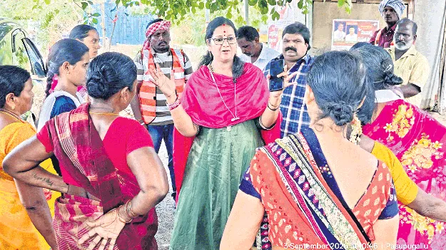 పీజీఆర్‌ఎస్‌ అర్జీల పరిష్కారంలో నిర్లక్ష్యం వహిస్తే చర్యలు 