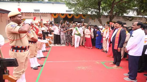 కోపాలు తగ్గించుకుంటేనే శాంతియుత వాతావరణం