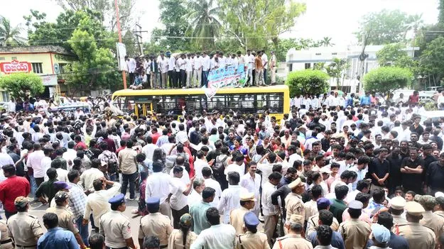 దమ్ముంటే.. ఫేక్‌ అని నిరూపించండి
