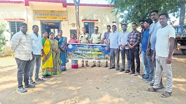 వన్య ప్రాణులను సంరక్షించాలి 