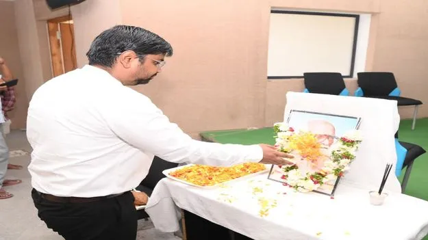 తెలంగాణ గర్వించదగ్గ మహనీయుడు కాళోజీ 