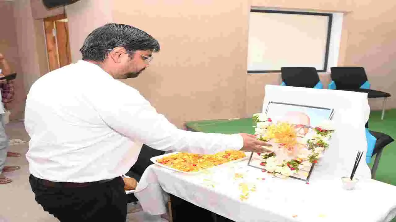 తెలంగాణ గర్వించదగ్గ మహనీయుడు కాళోజీ