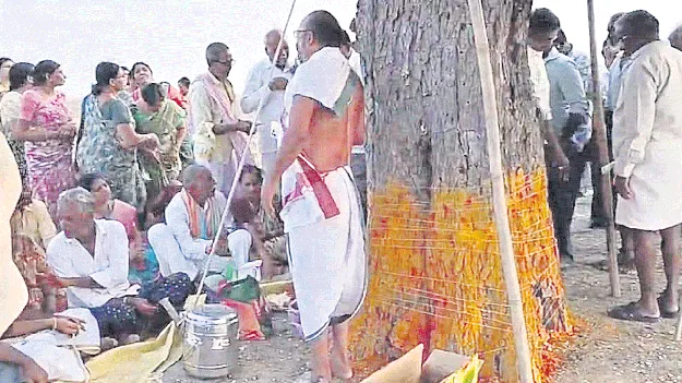 నూజెళ్లపల్లిలో ఘనంగా పారువేట, గ్రామోత్సవం