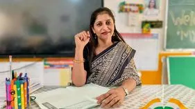 వీధుల్ని బడిగా మార్చారు!
