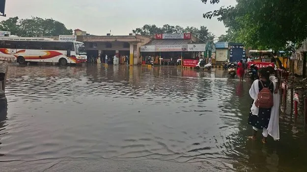 భారీ వర్షం 